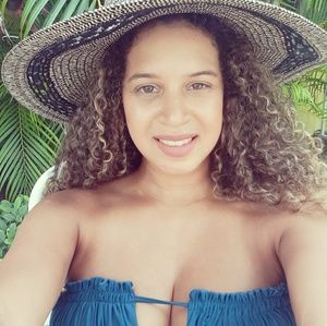 Meet your Posher, Dianeesha